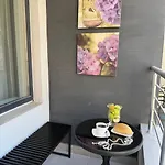 атмосфера, 11 этаж, в стиле капучино Appartamento Odessa